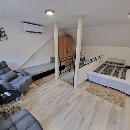 Schmidt Apartman Miskolc Belvarosaban Exterior foto